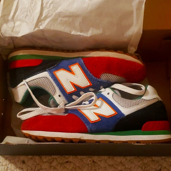 New Balance boys size 4 - Picture 1 of 5